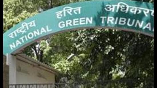 The NGT appointed committee directed the Delhi Development Authority (DDA) to provide adequate parking facilities outside the floodplain for the entire facility. (Hindustan Times)