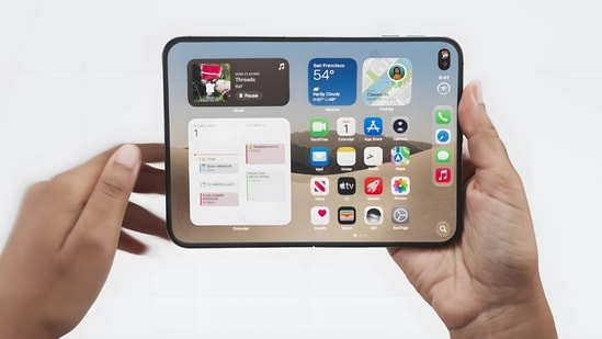 After iPhone Duo, Apple could bring Duo Max, Duo SE and Duo Mini to the foldable lineup