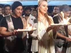 সোহেল খানের বাড়ির গণেশ পুজোয় সলমন। 