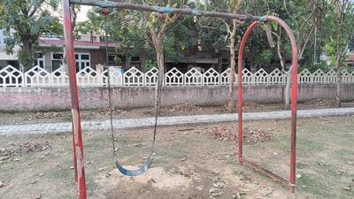 Around 1,000 people live in the block and regularly use the three parks, which are maintained by the Greater Noida authority, the residents’ welfare association (RWA) said. (HT Photo)
