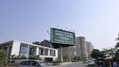 Following the direction, Noida authority chief executive officer Krishna Karunesh constituted the committee after a homebuyer complained of alleged irregularities in the construction and development of the project. (HT Archive)