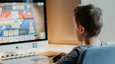 A nine-year-old gamer’s attempt to boost his YouTube audience turned into a $massive advertising bill. (Unsplash) A nine-year-old gamer’s attempt to boost his YouTube audience turned into a $massive advertising bill. (Unsplash)