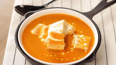 Chef Sanjeev Kapoor's makhanwala paneer recipe takes approximately 30 minutes to make. 