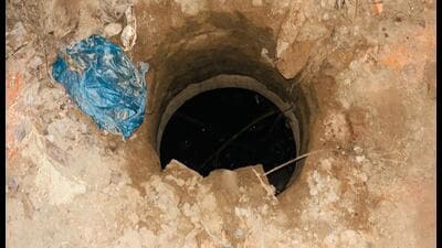 The girl was rushed to Palwal Civil Hospital after being pulled from the sewer, but doctors declared her dead on arrival, police said. (HT) The girl was rushed to Palwal Civil Hospital after being pulled from the sewer, but doctors declared her dead on arrival, police said. (HT)