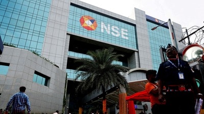 NSE IPO: బీఎస్ఈ కంటే తక్కువ ధరే.. కానీ ఇక్కడే ఉంది అసలు ట్విస్ట్