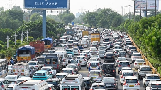 Under phase one, the Gurugram Metropolitan Development Authority is upgrading 111 intersections across sectors 1 to 55 at ₹12.5 crore. (HT Photo)