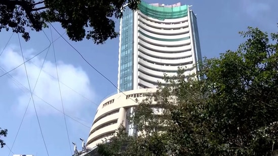 The benchmarks had opened about 0.8% higher on Tuesday but reversed those gains to end more than 1% lower each.
(ANI Video Grab)