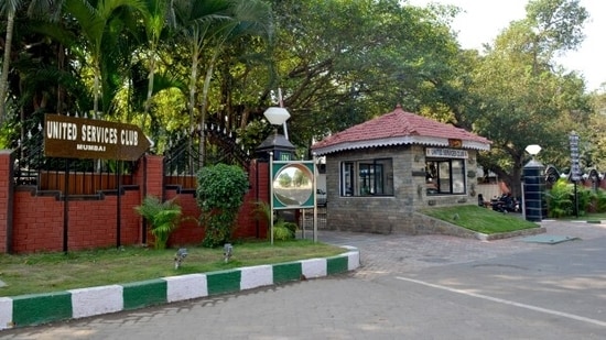 The United Services Club in Colaba is jointly managed by the Army, Navy and Air Force and was established in 1937. (www.usclub.co.in)