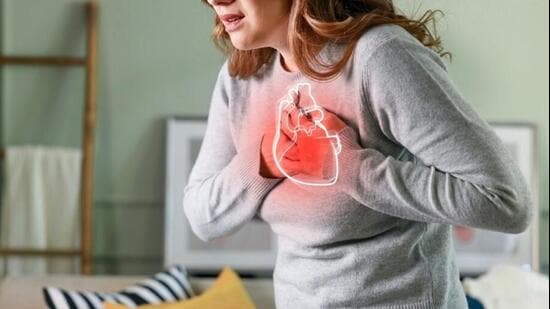 Researchers analysing data from more than 9,500 participants found that women’s pulse pressure begins rising earlier than men’s, potentially signalling future heart risks.