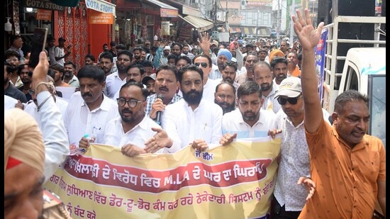 They seek withdrawal of proposed integrated system. (HT)