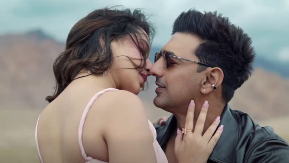 ‘এই ছবি করলে তুমিও ব্যান হতে পারো’, শুভশ্রীকে বলেন দেব, তৈরি ছিল প্ল্যান বি!