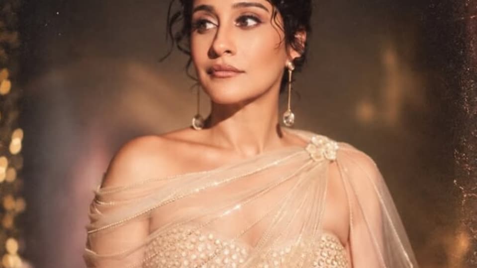 <p>రెజీనా కసాండ్రా మరోసారి తన గ్లామర్ తో మెస్మరైజ్ చేసింది. ఆమె ఇవాళ (సెప్టెంబర్ 16) ఇన్ స్టాలో పోస్టు చేసిన పిక్స్ వైరల్ గా మారాయి. </p>(instagram-RegenaCassandrra)