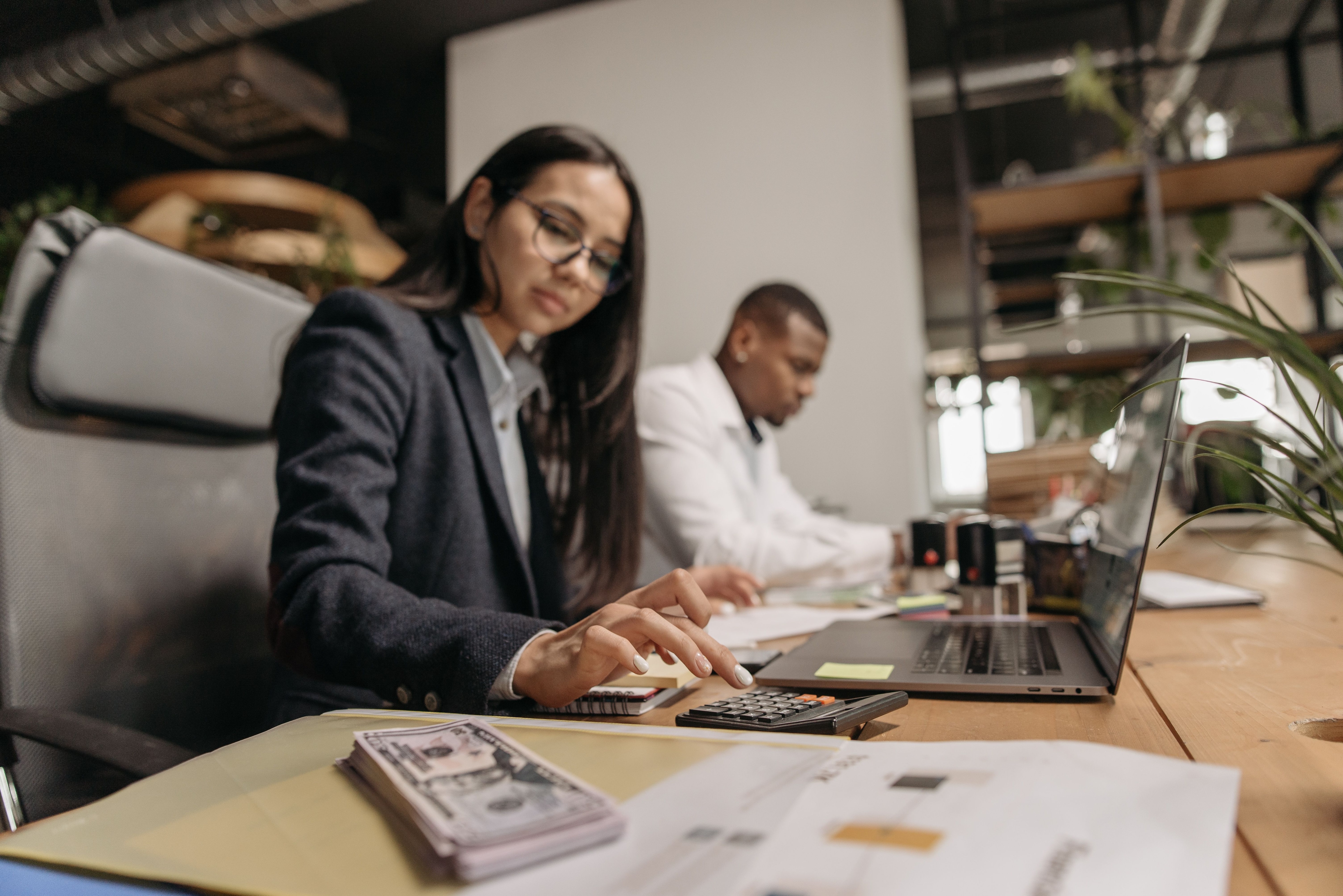 Short contracts, sudden layoffs, and promotions that depend on who sacrifices the most personal time. (Pexel) Short contracts, sudden layoffs, and promotions that depend on who sacrifices the most personal time. (Pexel)