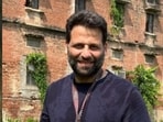 Bikram Saluja debuted in Bollywood alongside Karisma Kapoor.