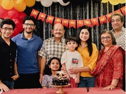 ধীরের বার্থ ডে পার্টি। 