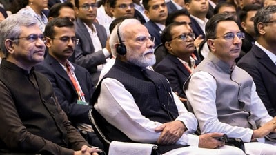 তৃণমূল কংগ্রেসের অন্দরে রাজনৈতিক টানাপোড়েনের মধ্যেই প্রধানমন্ত্রী নরেন্দ্র মোদীর জন্মদিনের আগে তাঁকে শুভেচ্ছা জানিয়ে নতুন করে চর্চায় এলেন তৃণমূল সাংসদ (@NarendraModi) তৃণমূল কংগ্রেসের অন্দরে রাজনৈতিক টানাপোড়েনের মধ্যেই প্রধানমন্ত্রী নরেন্দ্র মোদীর জন্মদিনের আগে তাঁকে শুভেচ্ছা জানিয়ে নতুন করে চর্চায় এলেন তৃণমূল সাংসদ (@NarendraModi)