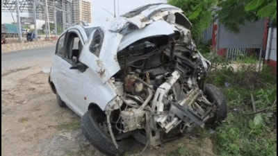 Police said it was unclear how the accident took place. (Parveen Kumar/HT) Police said it was unclear how the accident took place. (Parveen Kumar/HT)