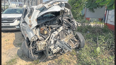 The mangled remains of car that crashed at Dwarka Expressway divider, Sector 110, Gurugram, on Thursday. (PARVEEN KUMAR/HINDUSTAN TIMES) The mangled remains of car that crashed at Dwarka Expressway divider, Sector 110, Gurugram, on Thursday. (PARVEEN KUMAR/HINDUSTAN TIMES)