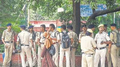 The material, the bench said, indicated an apparent failure on the part of the authorities and students to ensure the smooth conduct of the DUSU elections. (Vipin Kumar/HT PHOTO) The material, the bench said, indicated an apparent failure on the part of the authorities and students to ensure the smooth conduct of the DUSU elections. (Vipin Kumar/HT PHOTO)