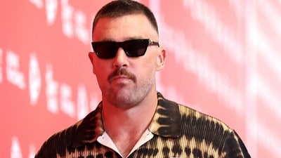 Tight end Travis Kelce #87 of the Kansas City Chiefs enters the stadium prior to the preseason game against the Los Angeles Rams at Arrowhead Stadium on August 15, 2026 in Kansas City, Missouri. (Getty Images via AFP)