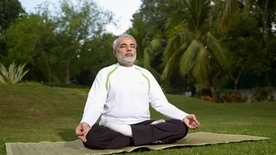 As PM Modi is celebrating his 76th birthday today, let's take a look inside his fitness routine.
