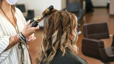 Why your DIY blowout doesn’t have the same bounce as the salon? (Unsplash) Why your DIY blowout doesn’t have the same bounce as the salon? (Unsplash)