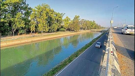 Once commissioned, the system is envisaged to supply 58 crore litres of treated drinking water every day. (HT)