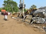 Heaps of garbage along the roads in Ward 74, Ludhiana, on Thursday. (Gurpreet Singh/HT)