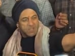 Salman Khan scolds his driver as fan gets hurt by his car.