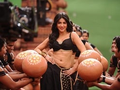 Shruti Haasan: మగవాళ్లకు కూడా ఆ పీరియడ్స్ నొప్పి రావాలి.. షూటింగ్ సెట్స్‌లో ఆ బాధ చూశాను: శృతి హాసన్ కామెంట్స్