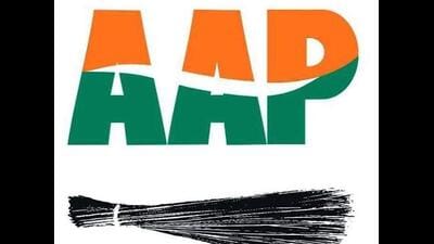 AAP state president Aman Arora and working president Amansher Singh Sherry Kalsi were also present. (HT) AAP state president Aman Arora and working president Amansher Singh Sherry Kalsi were also present. (HT)