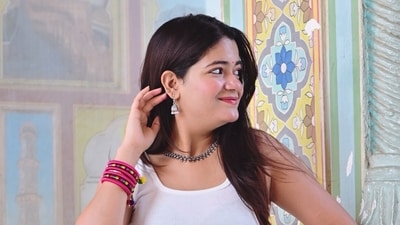 A Delhi woman reveals how much she earned from her government job and part-time content creation. (Instagram/@_misshka) A Delhi woman reveals how much she earned from her government job and part-time content creation. (Instagram/@_misshka)