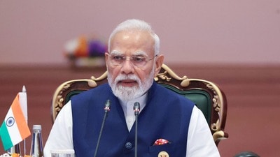 ప్రధానమంత్రి నరేంద్ర మోదీ.. ప్రధానమంత్రి నరేంద్ర మోదీ..