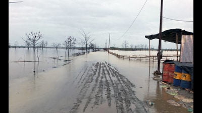 The region has so far received 423.3 mm or 62.3% of its expected rainfall, leaving a deficit of 37.3%; the report said. (HT) The region has so far received 423.3 mm or 62.3% of its expected rainfall, leaving a deficit of 37.3%; the report said. (HT)