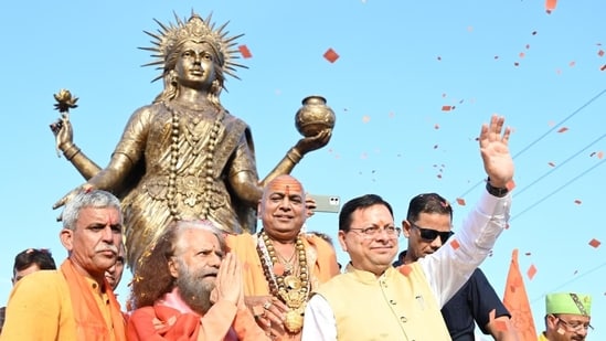 Celebrated on Prime Minister Modi’s birthday, events included a vibrant Yamuna Aarti and plans for enhanced religious tourism, fostering community development in Kalsi.
