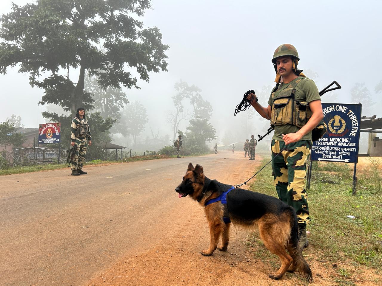 Police and intelligence agencies believe surrendered cadres could hold vital clues to Ganpati’s whereabouts. (HT Photo) Police and intelligence agencies believe surrendered cadres could hold vital clues to Ganpati’s whereabouts. (HT Photo)