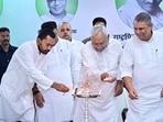 JD(U) president Nitish Kumar lights the lamp to inaugurate one-day orientation programme for party leaders in Patna, Friday (SANTOSH KUMAR/HT)