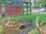 More than 3,000 soldiers and trainees have used a narrow stormwater culvert to cross Ring Road, with heavy rain often making the passage difficult.