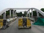 Pending issues over approach road and rotary delay commissioning of bridge beside Katai Wala Pul. (Deepak Gupta/HT) Pending issues over approach road and rotary delay commissioning of bridge beside Katai Wala Pul. (Deepak Gupta/HT)
