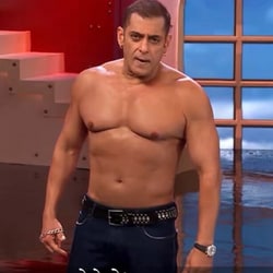 Salman Khan showed off his body during Weekend ka Vaar.