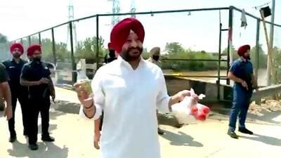 BJP leader and former Union minister Ravneet Singh Bittu protesting outside Punjab Agricultural University (PAU) on Saturday as chief minister Bhagwant Mann’s convoy was passing through. BJP leader and former Union minister Ravneet Singh Bittu protesting outside Punjab Agricultural University (PAU) on Saturday as chief minister Bhagwant Mann’s convoy was passing through.
