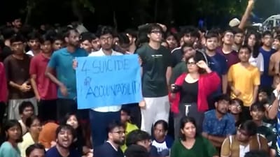 IIT Bombay students stage protest at main gate. (Screengrab/ANI)