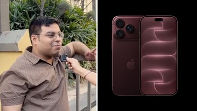 The man said he is purchasing the phone for his wife. (Screengrab (X)) The man said he is purchasing the phone for his wife. (Screengrab (X))