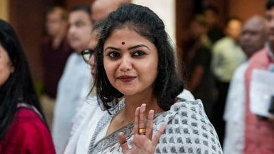 Saayoni Ghosh was among the 20 rebel TMC parliamentarians who merged with the little-known Nationalist Citizens Party of India (NCPI) in June. (PTI) Saayoni Ghosh was among the 20 rebel TMC parliamentarians who merged with the little-known Nationalist Citizens Party of India (NCPI) in June. (PTI)