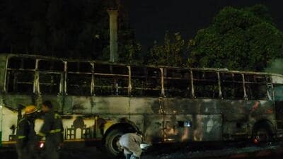 The Janrath bus that caught fire on Hardoi-Kanpur highway. (Sourced) The Janrath bus that caught fire on Hardoi-Kanpur highway. (Sourced)