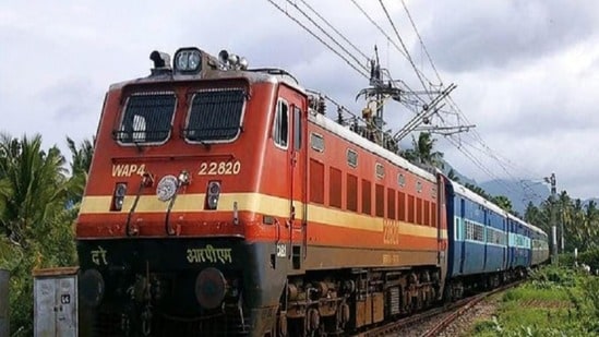 ప్రత్యేక రైళ్లు