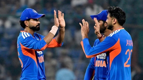 The Indian men's cricket team is facing a clothing sizing issue ahead of its departure for the Asian Games.