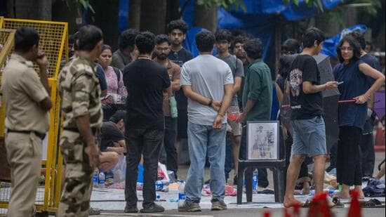 IIT-B students seek task force, director’s resignation. (Satish Bate/ Hindustan Times)