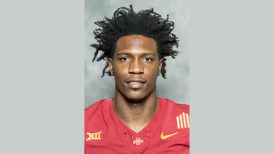 Jaheim Singletary went down with an injury during the first quarter against Bowling Green.