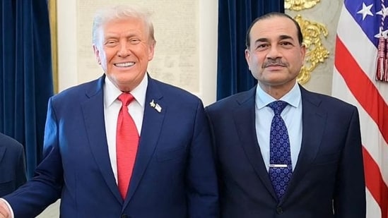 Pakistan Army Chief and Field Marshal Syed Asim Munir (right) posing with US President Donald Trump at the White House in Washington, DC.